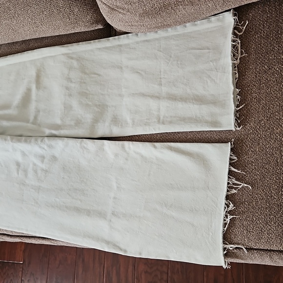 H&M wide leg high waist light wash distressed jeans - Picture 10 of 10